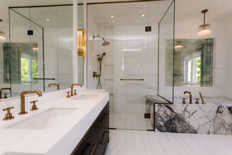 Curated visual reference: Find The Best Deals On Bathroom Remodeling Photo Inspiration