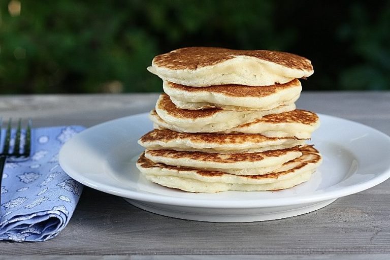 Healthy Vegan and Gluten Free Banana Pancakes