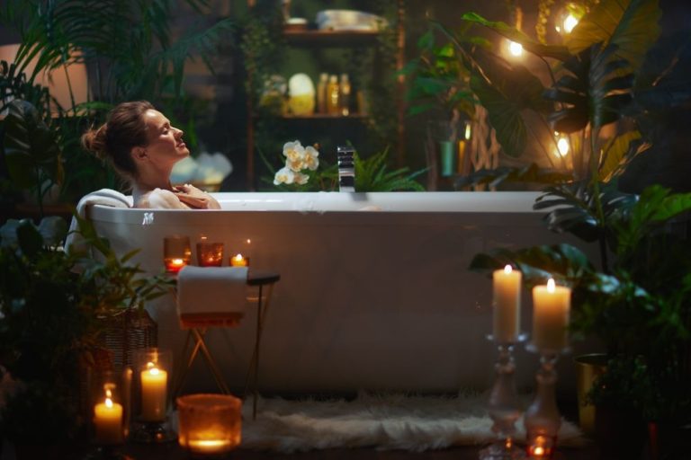 Why a Hot Bath Should Be Part of Your Weekly Routine